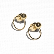 & Other Stories, €15 - Circular Drop Back Earrings http://www.stories.com/ie/Jewellery/Earrings/Circular_Drop-Back_Earrings/582808-118677961.1